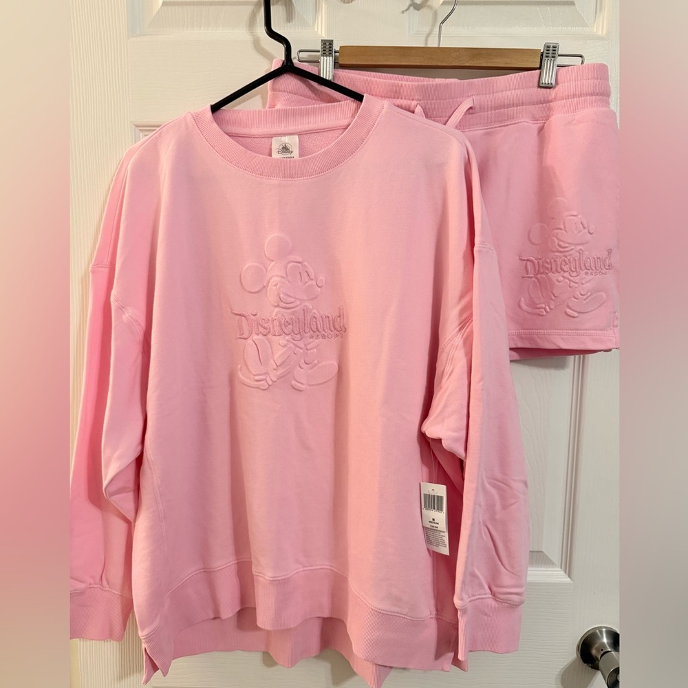 Pink Disneyland Sweatshirt and Shorts Set adult medium NWT